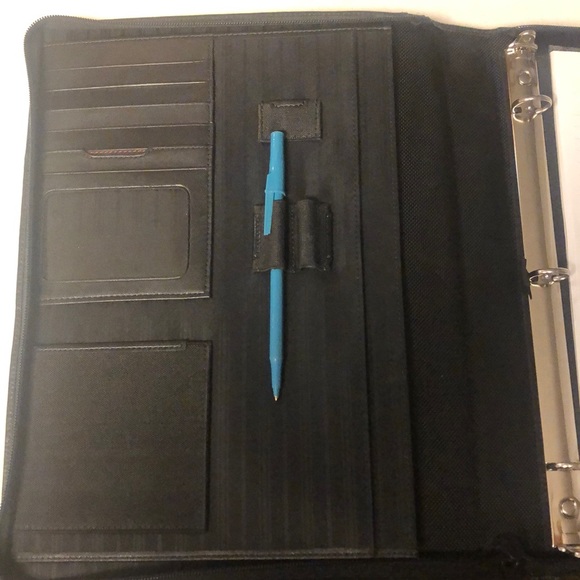 tumi padfolio